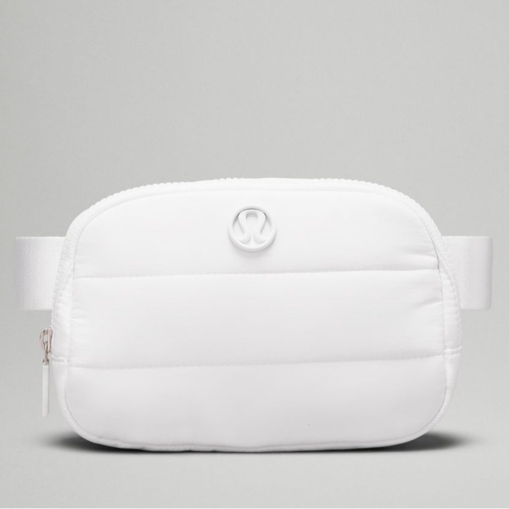 NWT Lululemon Everywhere Belt Bag white Puffer 1L